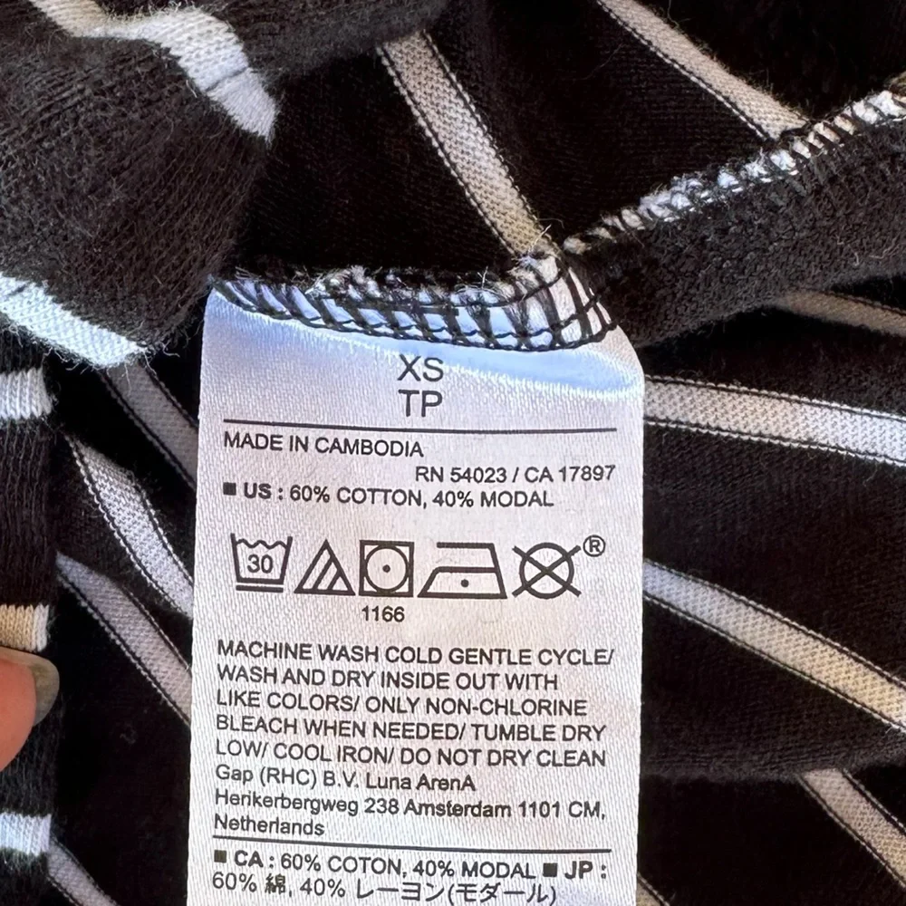 Banana Republic Black and White Striped Tank Top - Picture 7 of 7